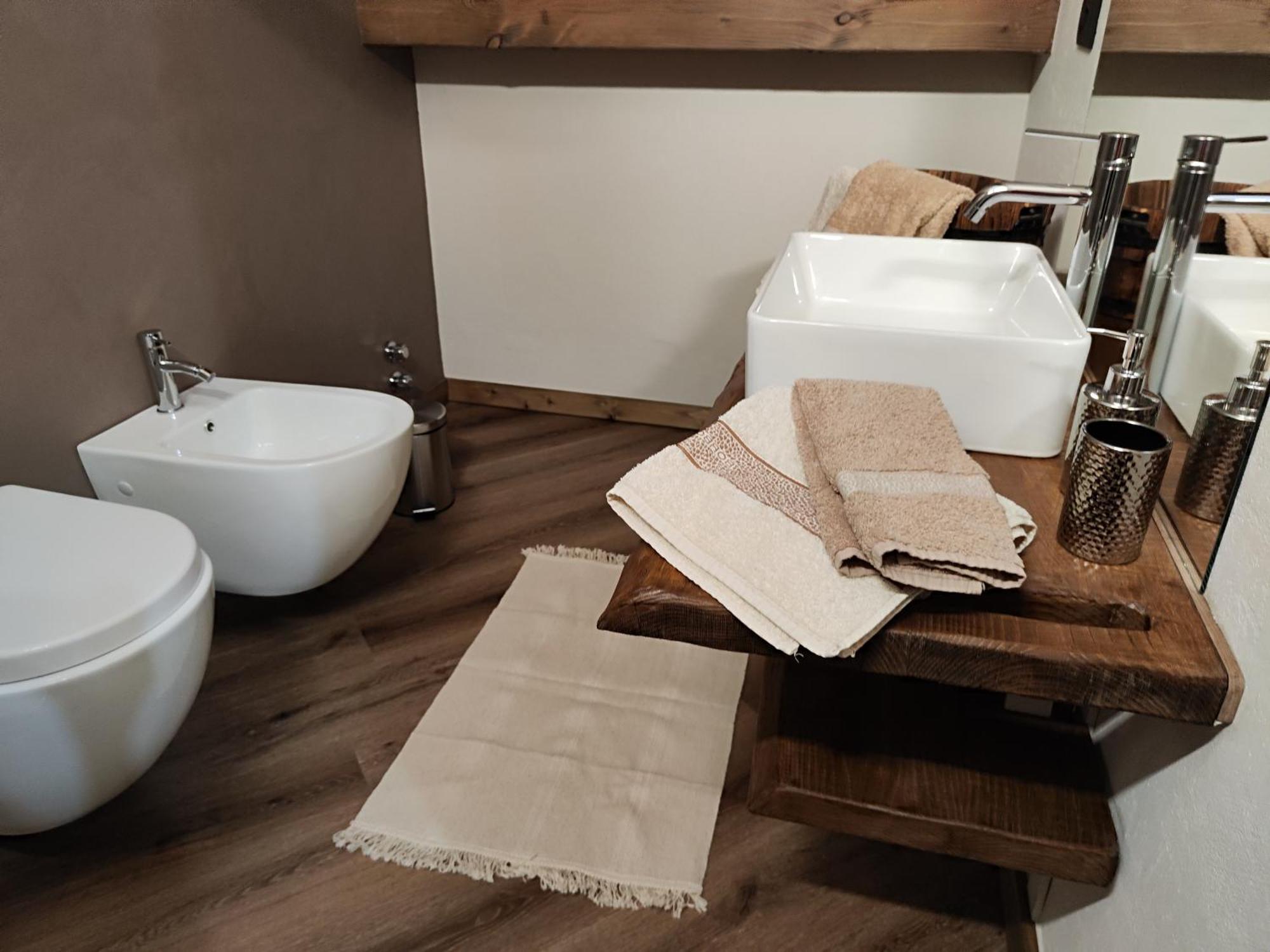 A Casa Da Elide Ξενοδοχείο Aymavilles Δωμάτιο φωτογραφία
